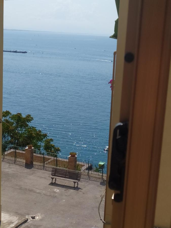 Ferienwohnung La Finestra Sul Mare Vietri Exterior foto